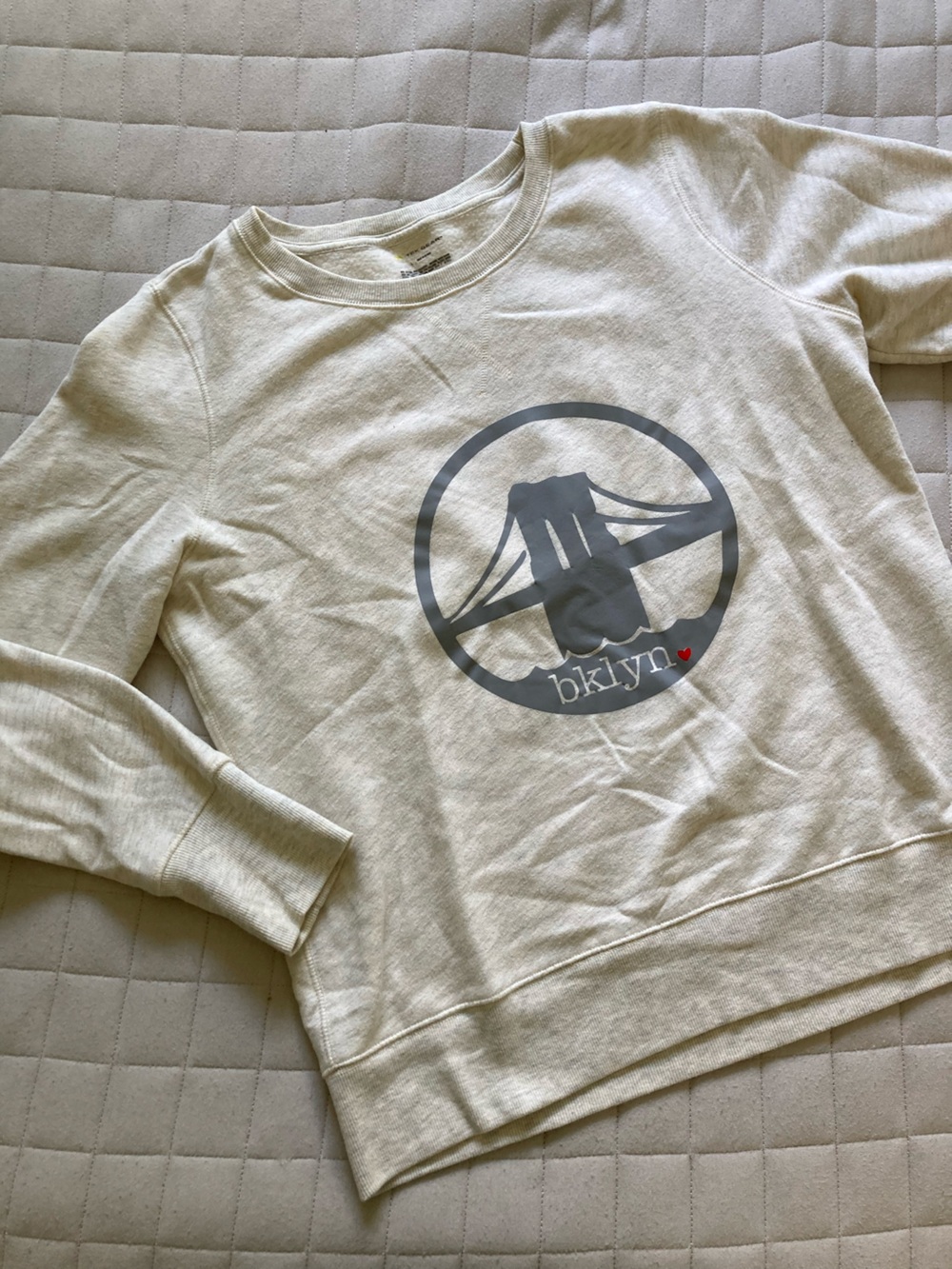 tek gear Women’s Cream Crewneck Sweatshirt with Brooklyn graphic/design